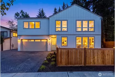 121 N 136th Street, Seattle, WA 98133 - Photo 1