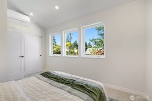 121 N 136th St, Seattle, WA 98133 - Photo 26