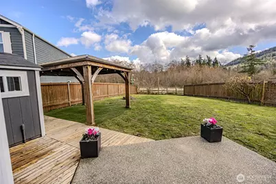 1737 Hillcrest Loop, Mount Vernon, WA 98274 - Photo 26