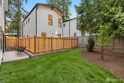 11610 NE 92nd Street, Kirkland, WA 98033 - Photo 36