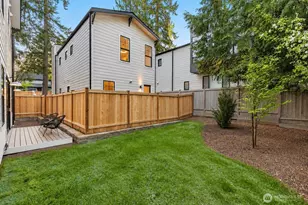 11610 NE 92nd St, Kirkland, WA 98033 - Photo 36