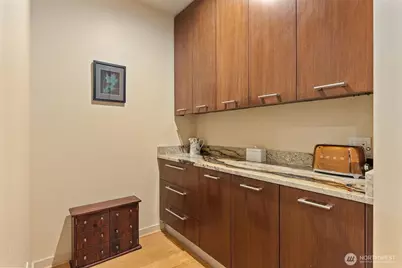 631 Market Street #401, Kirkland, WA 98033 - Photo 4