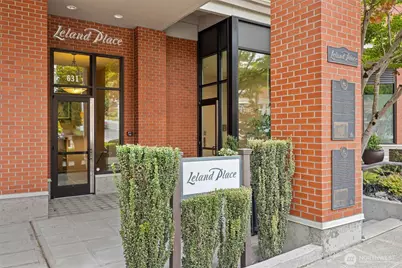 631 Market Street #401, Kirkland, WA 98033 - Photo 2
