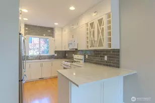 2761 NW 65th St, Seattle, WA 98117 - Photo 14