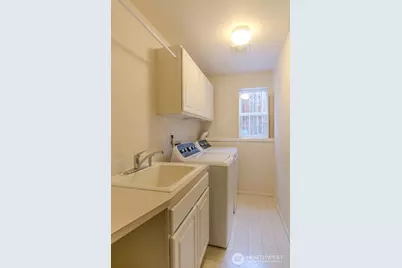 2761 NW 65th Street, Seattle, WA 98117 - Photo 6
