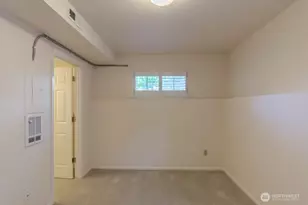2761 NW 65th St, Seattle, WA 98117 - Photo 12