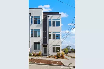 4630 Linden Avenue N, Seattle, WA 98103 - Photo 26