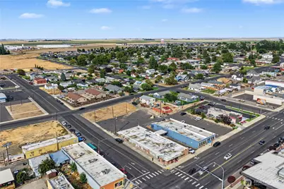 101 E Main Street, Othello, WA 99344 - Photo 8