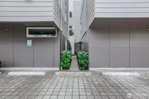 8761 15th Ave NW, Seattle, WA 98117 - Photo 28