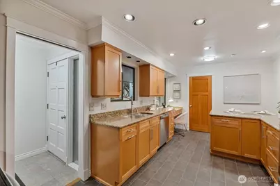 2508 175th Avenue NE, Redmond, WA 98052 - Photo 4