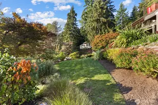 13210 Holmes Point Dr NE, Kirkland, WA 98034 - Photo 32