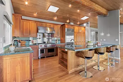 13210 Holmes Point Drive NE, Kirkland, WA 98034 - Photo 14