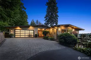 13210 Holmes Point Dr NE, Kirkland, WA 98034 - Photo 2