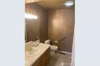 1380 Eastmont #803, East Wenatchee, WA 98802 - Photo 16