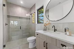 1020 107th Ave SE, Bellevue, WA 98004 - Photo 26