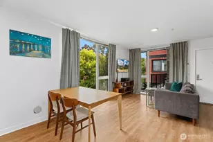 1601 N 45th St, Seattle, WA 98103 - Photo 12