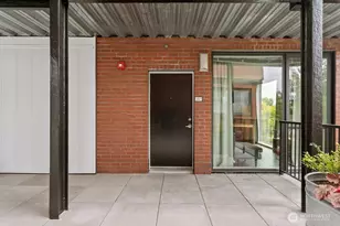 1601 N 45th St, Seattle, WA 98103 - Photo 2