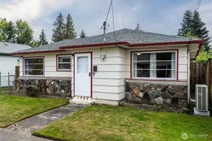 1002 N 10th Ave, Kelso, WA 98626 - Photo 2