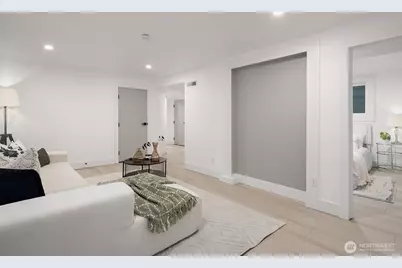 1412 Taylor Avenue N, Seattle, WA 98109 - Photo 28