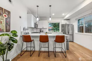 5240 Brooklyn Ave NE, Seattle, WA 98105 - Photo 6