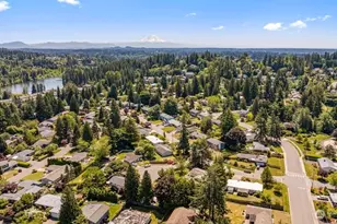 12610 SE 73rd Pl, Newcastle, WA 98056 - Photo 38