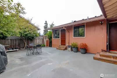 7227 S 128th, Seattle, WA 98178 - Photo 38