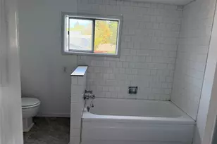 1721 S Mason Ave, Tacoma, WA 98405 - Photo 12