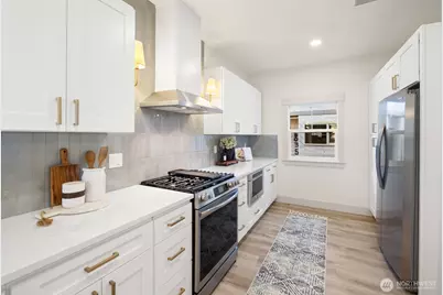 3037 21st Avenue W, Seattle, WA 98199 - Photo 14