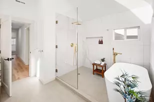 3037 21st Ave W, Seattle, WA 98199 - Photo 24