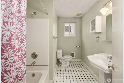 440 26th Avenue E, Seattle, WA 98112 - Photo 22