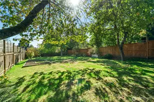733 N 97th St, Seattle, WA 98103 - Photo 30