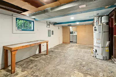 733 N 97th  Street, Seattle, WA 98103 - Photo 24