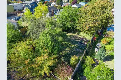 733 N 97th  Street, Seattle, WA 98103 - Photo 34