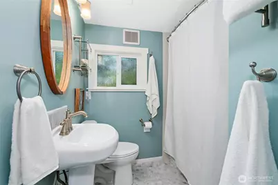 733 N 97th  Street, Seattle, WA 98103 - Photo 20