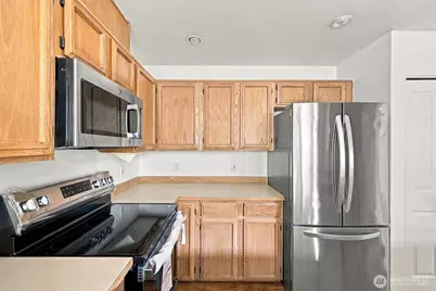 6704 S 239th Place #B102, Kent, WA 98032 - Photo 8