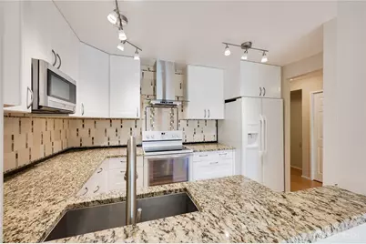 4152 Providence Point Drive SE #104, Issaquah, WA 98029 - Photo 6