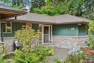 6115 NE 185th St, Kenmore, WA 98028 - Photo 2