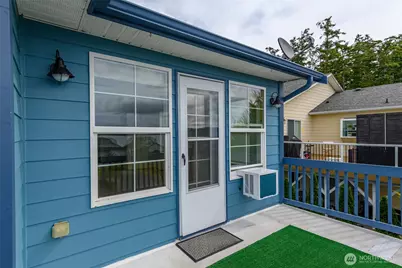 1086 Landing Circle, Oak Harbor, WA 98277 - Photo 16