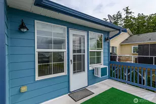 1086 Landing Cir, Oak Harbor, WA 98277 - Photo 16