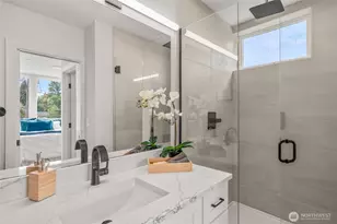 12225 Roseberg Ave S, Seattle, WA 98168 - Photo 18