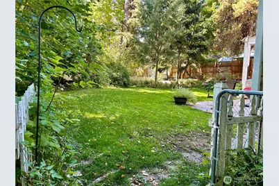 300 Pioneer Avenue, Cashmere, WA 98815 - Photo 24