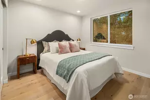 10041 38th Ave NE, Seattle, WA 98125 - Photo 14