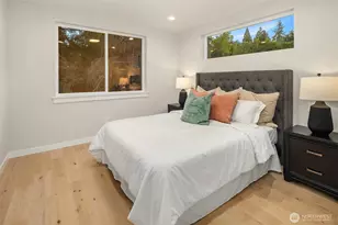 10041 38th Ave NE, Seattle, WA 98125 - Photo 12