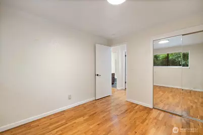 15062 SE 44th Street, Bellevue, WA 98006 - Photo 22