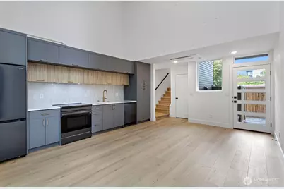 6318 41st Avenue SW #C3, Seattle, WA 98136 - Photo 4