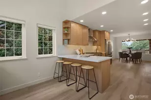 10454 Arrow Point Dr NE, Bainbridge Island, WA 98110 - Photo 14