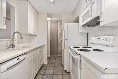 4501 Grandview Drive W #T313, University Place, WA 98466 - Photo 4