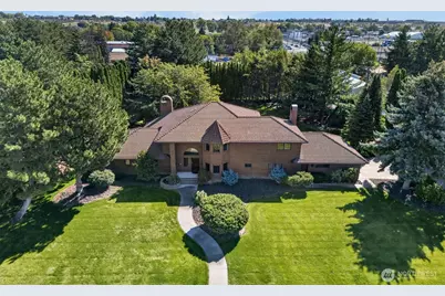 810 D Street SW, Ephrata, WA 98823 - Photo 1