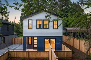 13810 84th Ln NE, Kirkland, WA 98034 - Photo 1