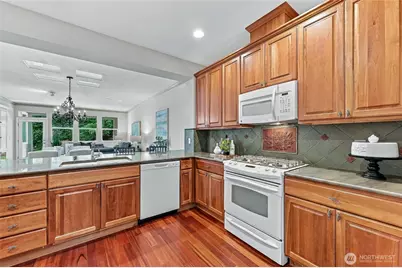 12114 Big Leaf Way NE, Redmond, WA 98053 - Photo 12